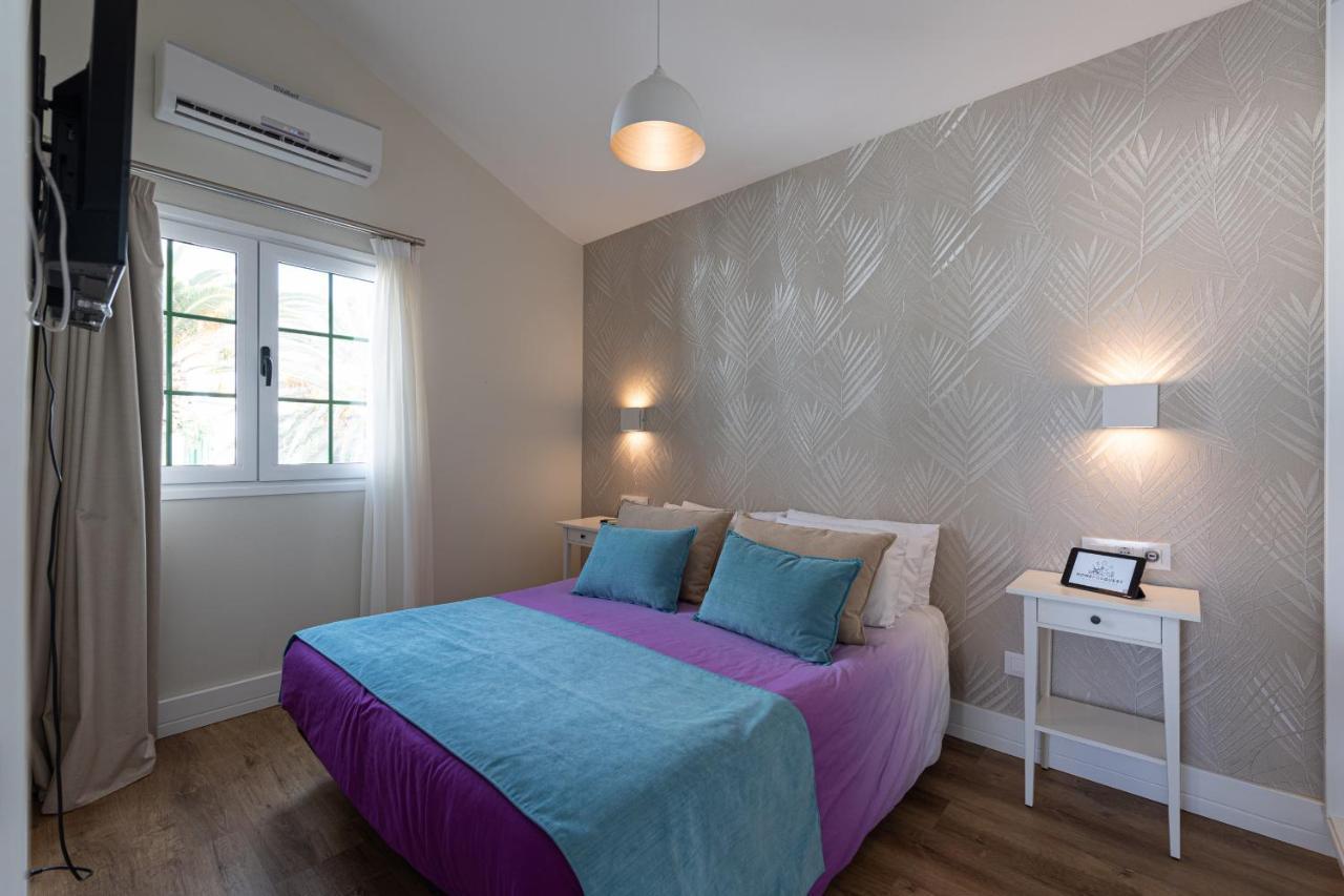 Homeforguest Modern And New Beachfront Apartment La Oliva Esterno foto