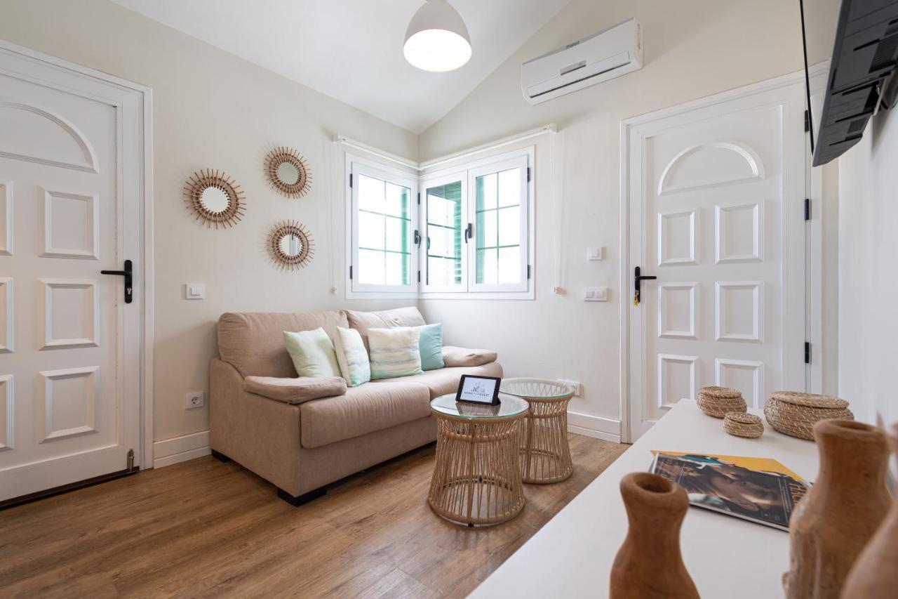 Homeforguest Modern And New Beachfront Apartment La Oliva Esterno foto